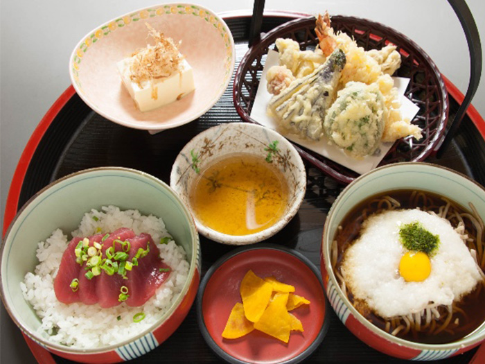 夫婦蓮華