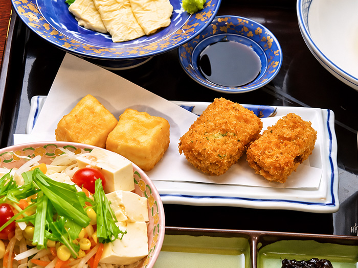 とうふ一品料理